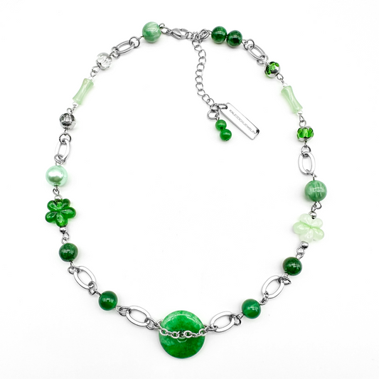 Jade green beads necklace