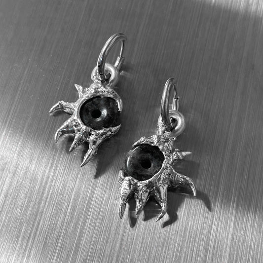 Soldered Spiky grey earrings