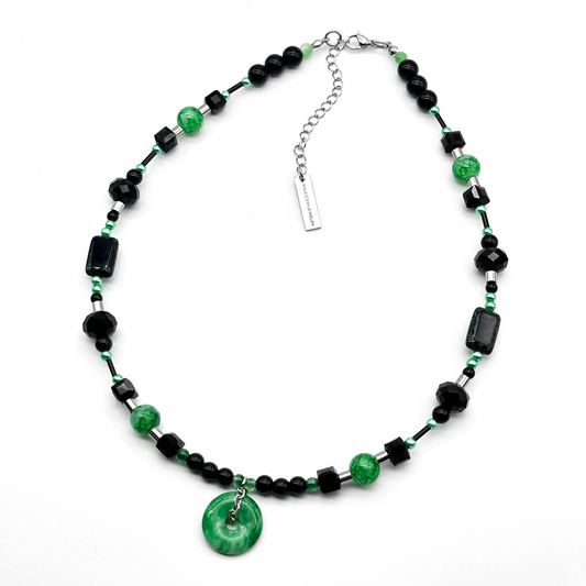 Jade pendant green black beads necklace