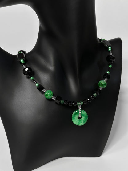 Jade pendant green black beads necklace