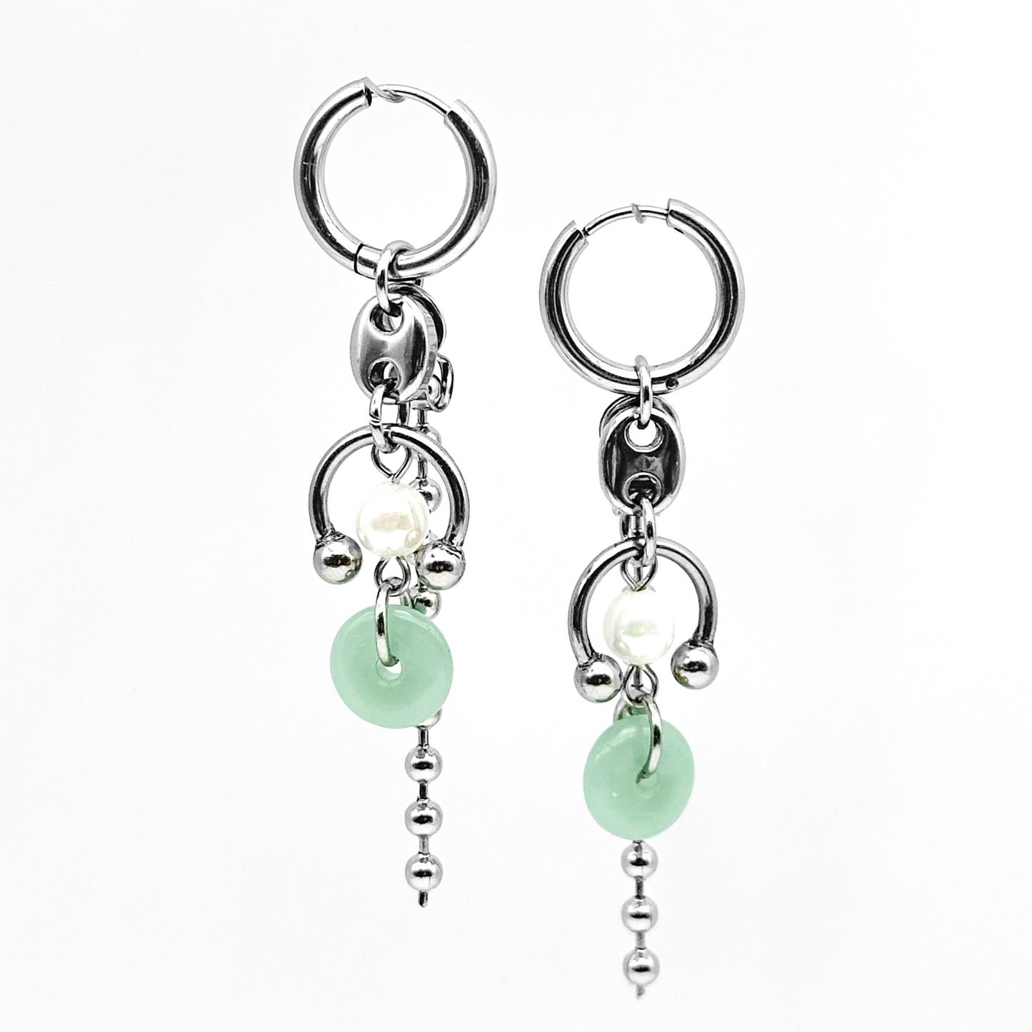 Piercing green ring drop earrings